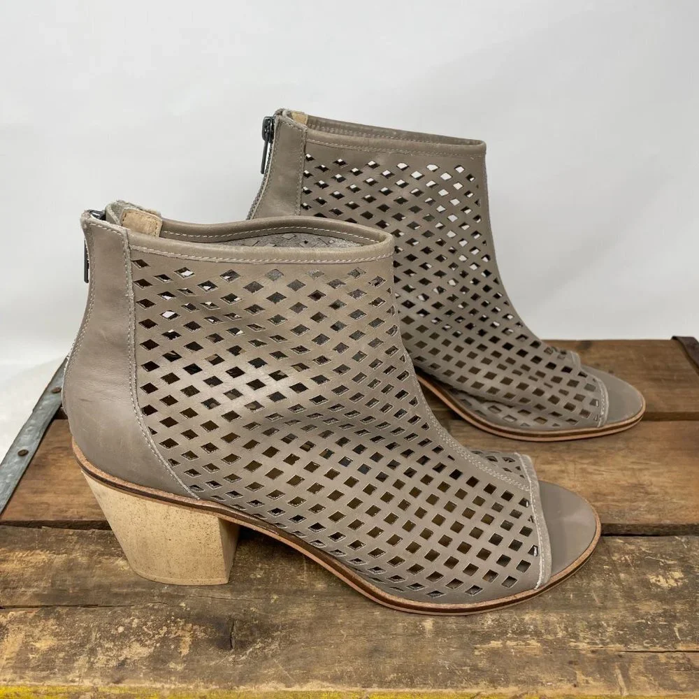 Kelsi Dagger Kyoto Peep Toe Booties (9.5)